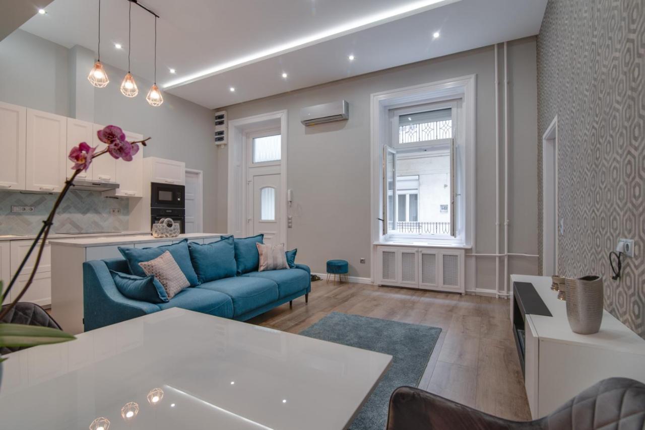 Helios Downtown Martha Leilighet Budapest Eksteriør bilde